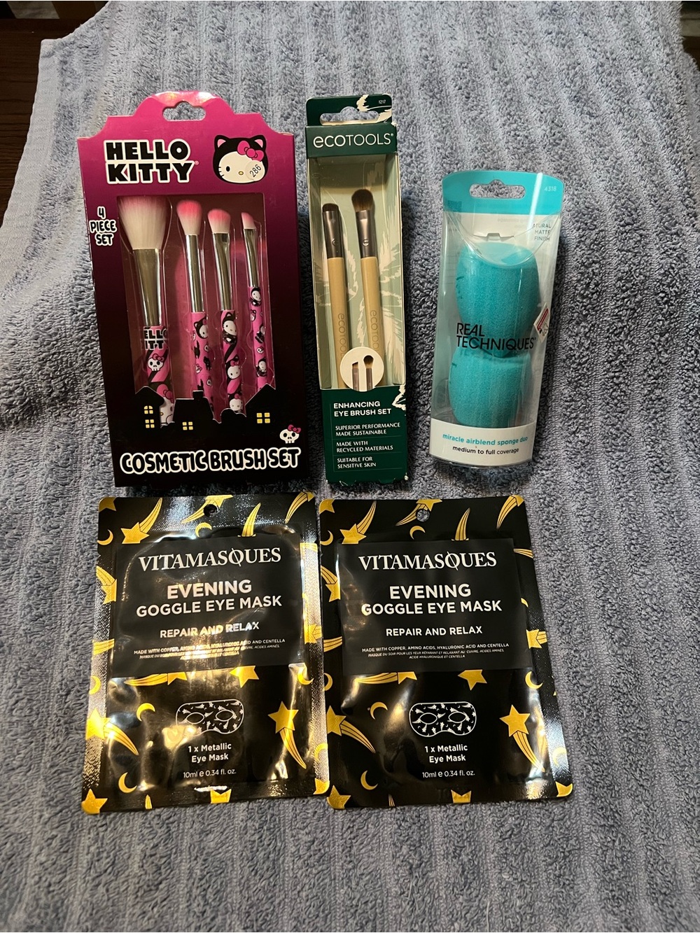 Makeup Tools Bundle. Vitamasques, Hello Kitty and Real Techniques